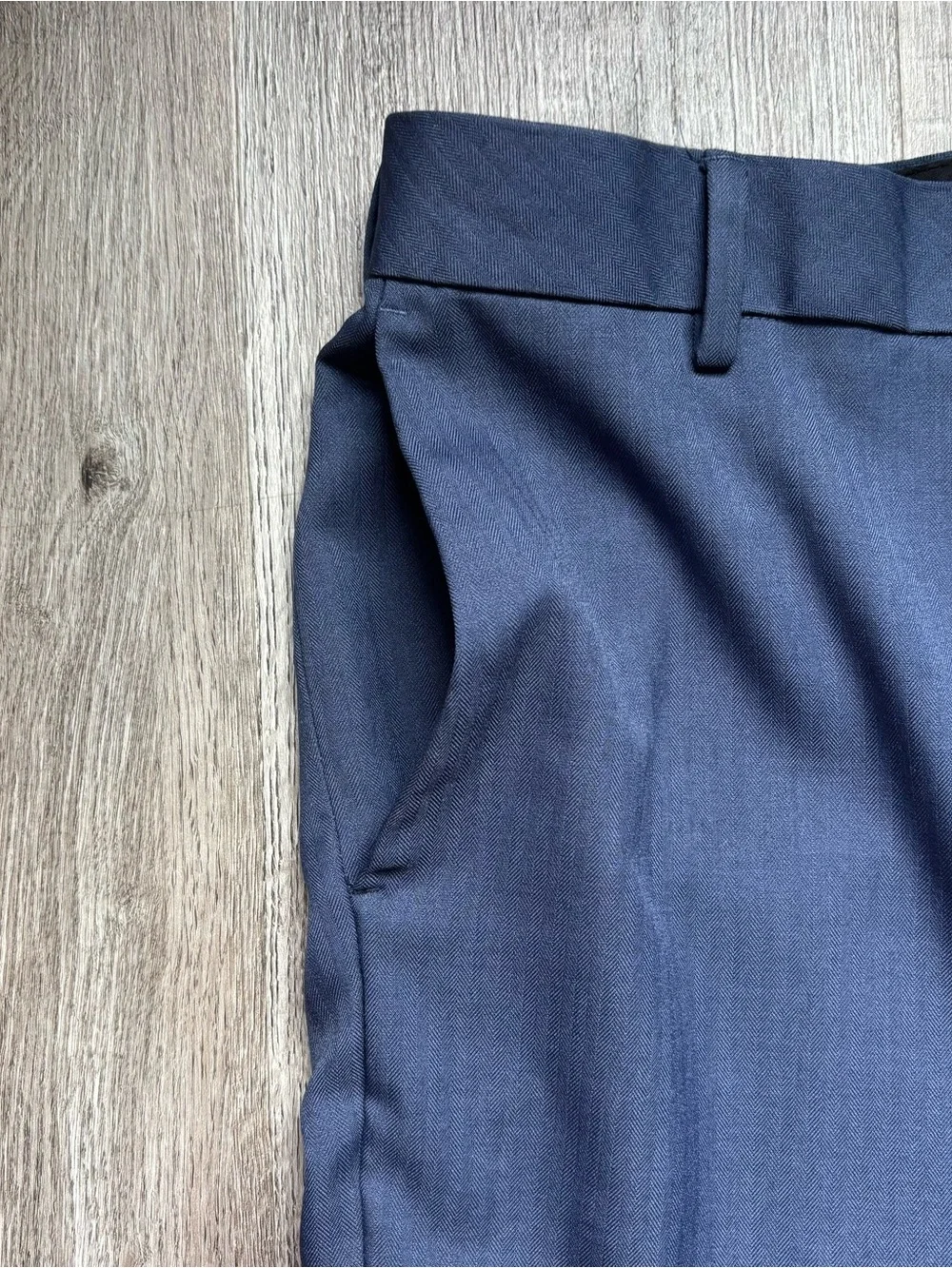 Van Heusen Traveler Slim Fit Flat Front Solid Blue Dress Pants Men's 32x30 -0126